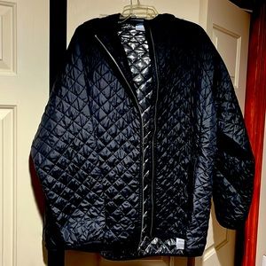 Womens Columbia lightweight winter coat.